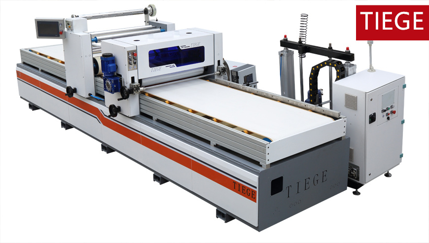 High-Gloss PUR Laminating Production